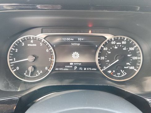 Used 2025 Nissan Pathfinder SV FWD image 16