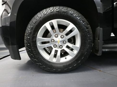 Used 2016 Chevrolet Tahoe LT w/ Luxury Package AWD/4WD image 18