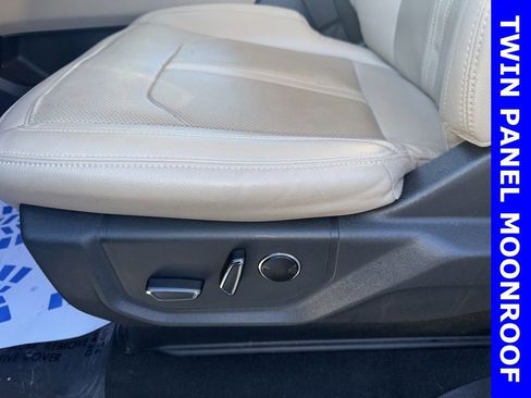 Used 2023 Ford Expedition Limited image 16