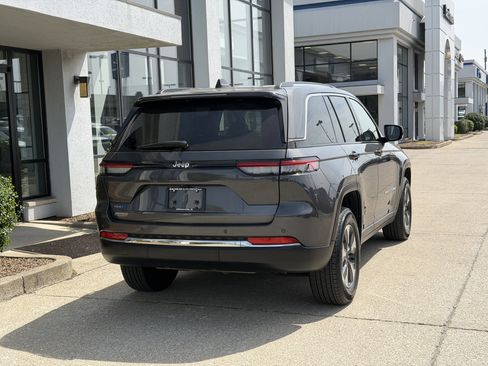 Used 2022 Jeep Grand Cherokee Limited 4xe AWD/4WD image 5