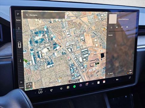 Used 2021 Tesla Model S Plaid AWD/4WD image 13