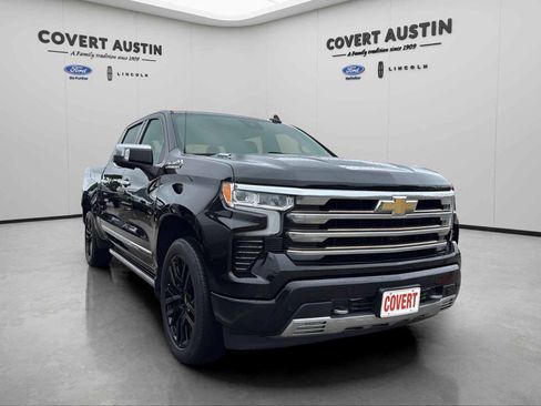 Used 2022 Chevrolet Silverado 1500 High Country w/ Technology Package image 7