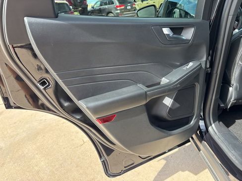 Used 2025 Ford Escape ST-Line Select AWD/4WD image 17