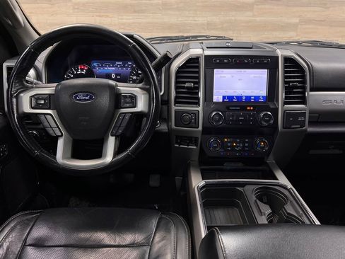 Used 2020 Ford F450 Lariat w/ Lariat Ultimate Package image 2