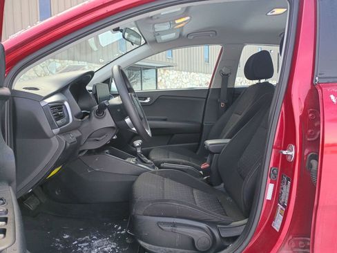 Used 2023 Kia Rio S image 11