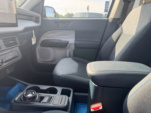 Used 2025 Ford Maverick XLT w/ XLT Luxury Package image 27