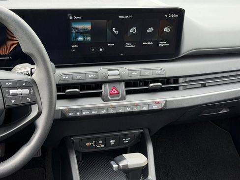 Used 2025 Kia K4 image 23