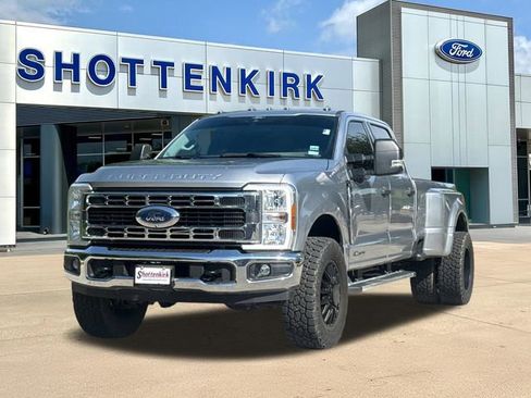 Used 2024 Ford F350 XLT w/ 360-Degree Camera Package AWD/4WD image 3