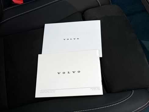 Certified 2023 Volvo C40 P8 Recharge Ultimate AWD/4WD image 18