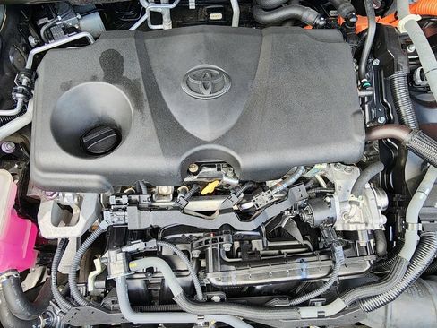 Used 2023 Toyota Highlander XLE AWD/4WD image 27