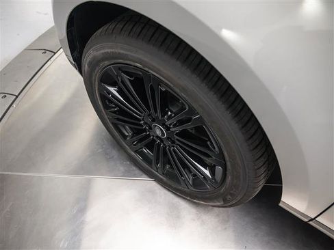 New 2026 Land Rover Range Rover Evoque S image 13