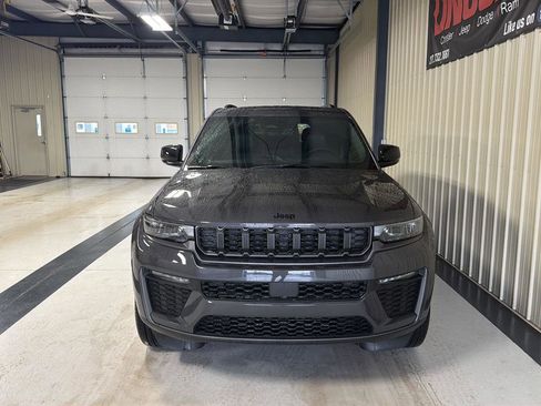 New 2026 Jeep Grand Cherokee Limited w/ Limited Altitude Package image 29