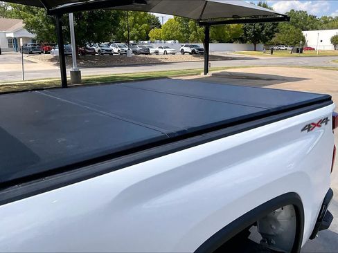 Used 2024 Chevrolet Silverado 2500 Custom w/ Custom Convenience Package AWD/4WD image 31
