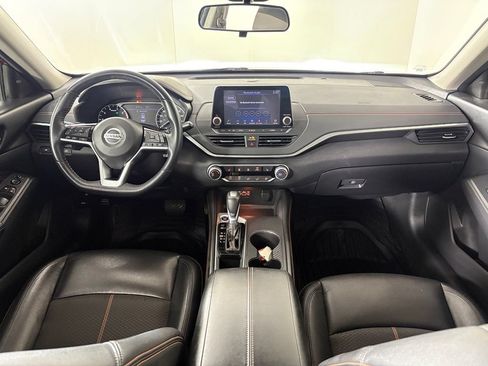 Used 2021 Nissan Altima 2.0 SR FWD image 38