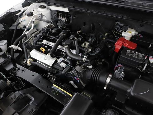 Used 2024 Nissan Kicks SR image 30