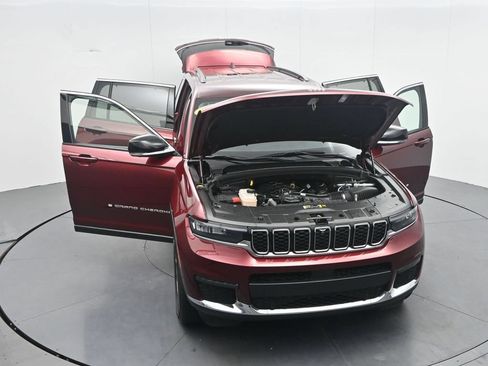 Used 2024 Jeep Grand Cherokee L Limited w/ Luxury Tech Group II RWD image 48