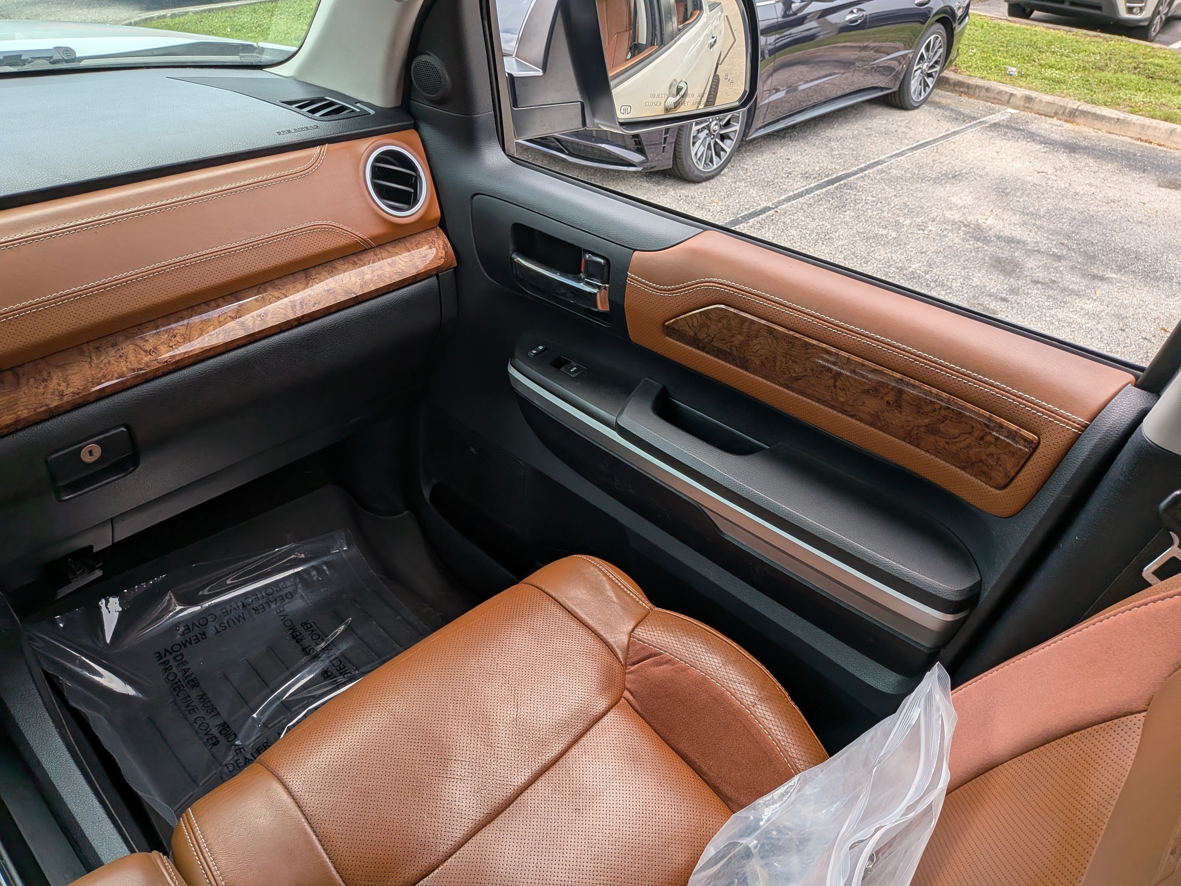 Used 2015 Toyota Tundra 1794 Edition AWD/4WD image 18