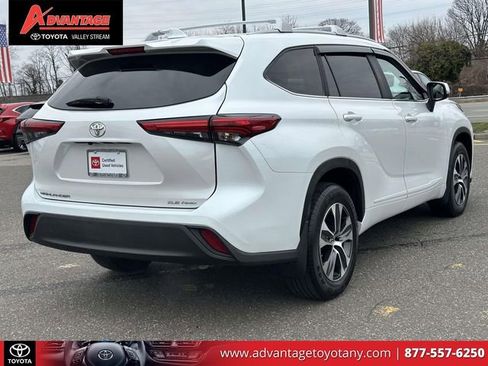 Used 2023 Toyota Highlander XLE image 7