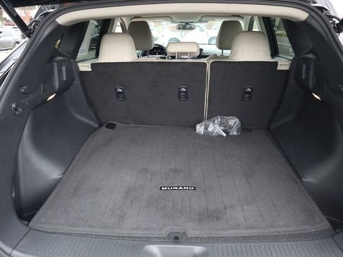 Used 2025 Nissan Murano SV AWD/4WD image 29