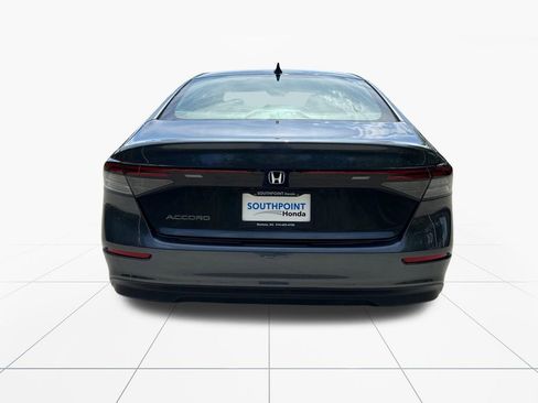 Used 2025 Honda Accord SE image 7