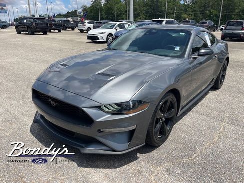 Used 2022 Ford Mustang Coupe w/ Equipment Group 101A RWD image 3