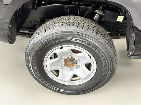 Certified 2022 Toyota Tacoma SR5 RWD image 19