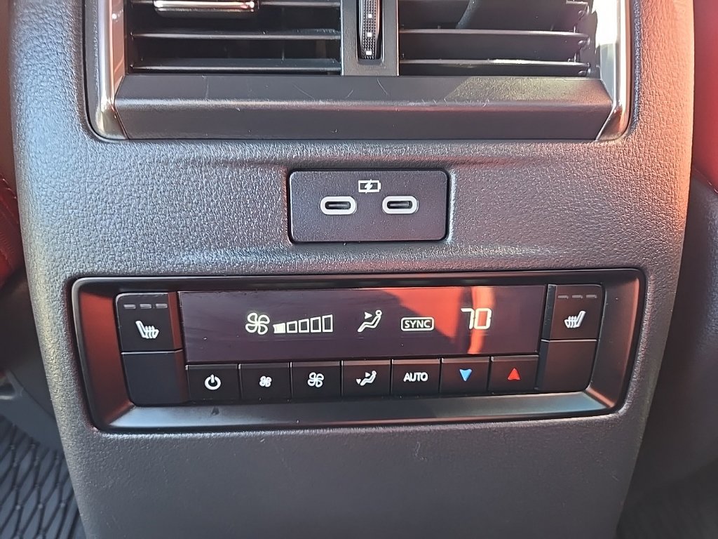 Used 2025 MAZDA CX-70 Plug-In Hybrid w/ Premium Plus AWD/4WD image 48