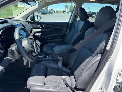 Used 2025 Subaru Ascent Bronze Edition w/ Onyx Package AWD/4WD image 9