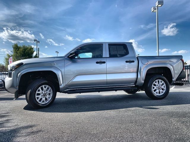 Used 2025 Toyota Tacoma SR w/ SR Upgrade Package AWD/4WD image 5