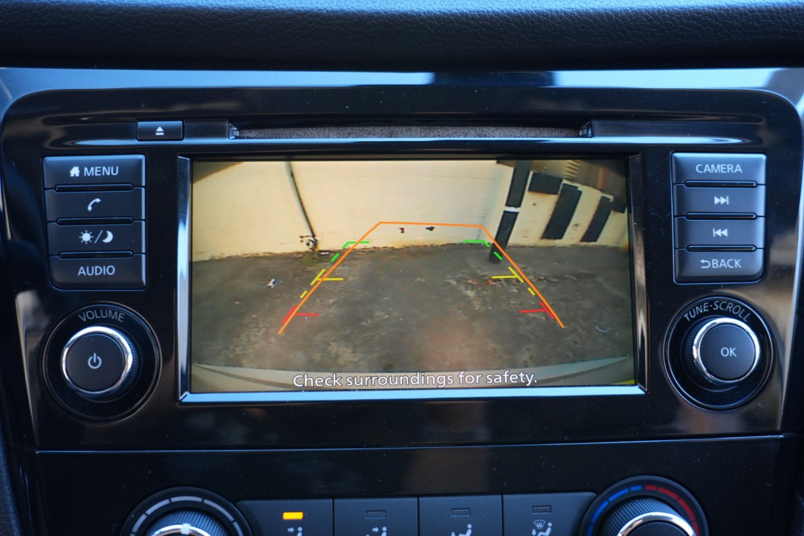 Used 2019 Nissan Rogue S FWD image 23