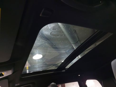 New 2026 BMW X1 xDrive28i w/ Convenience Package image 31