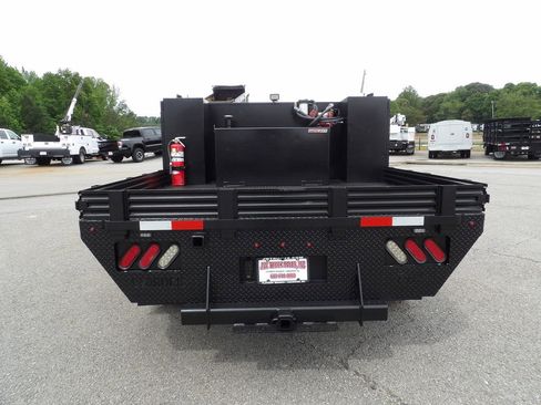 Used 2022 Ford F550 4x4 Crew Cab Super Duty w/ Power Equipment Group image 6