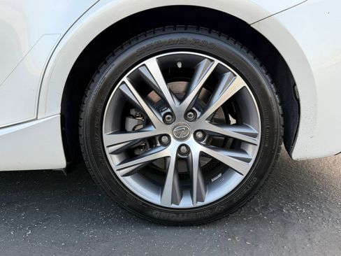 Used 2020 Lexus IS 300 RWD image 22
