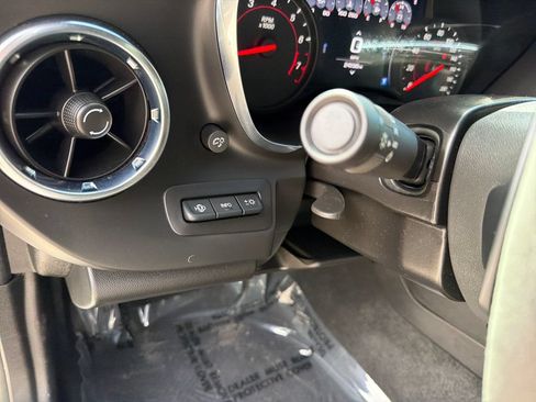 Used 2021 Chevrolet Camaro SS RWD image 17