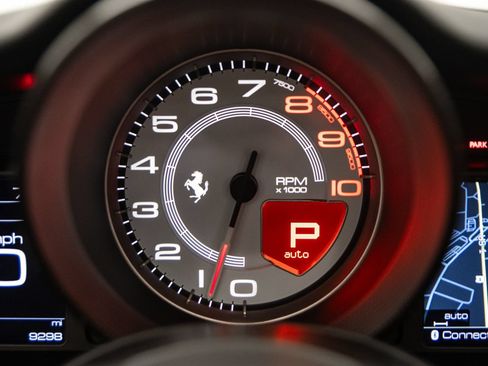 Used 2018 Ferrari 488 Spider RWD image 31