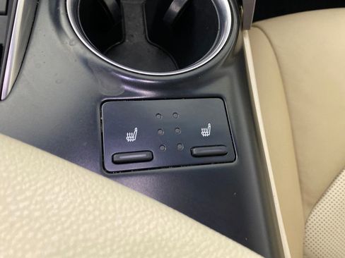 Used 2018 Toyota Camry XLE w/ Audio Package image 22