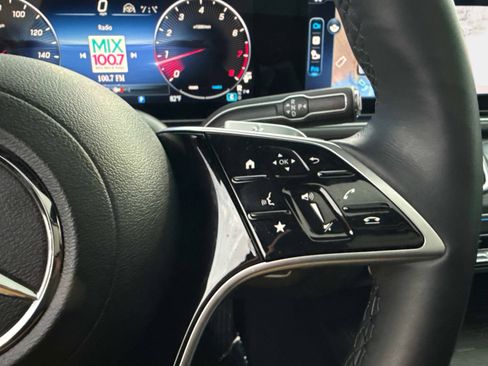 Used 2025 Mercedes-Benz GLE 580 4MATIC image 32