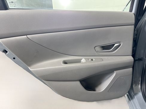 Used 2023 Hyundai Elantra SEL w/ Convenience Package FWD image 26