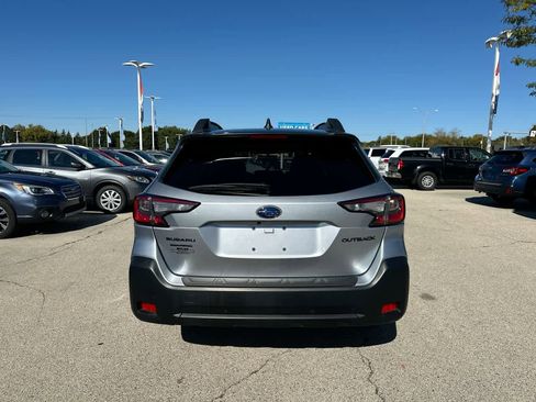 Certified 2025 Subaru Outback Onyx Edition image 12