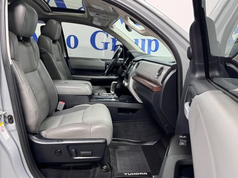 Used 2018 Toyota Tundra Limited w/ Limited Premium Package AWD/4WD image 6