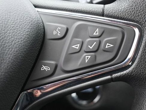 Used 2017 Chevrolet Cruze LT w/ Convenience Package FWD image 18