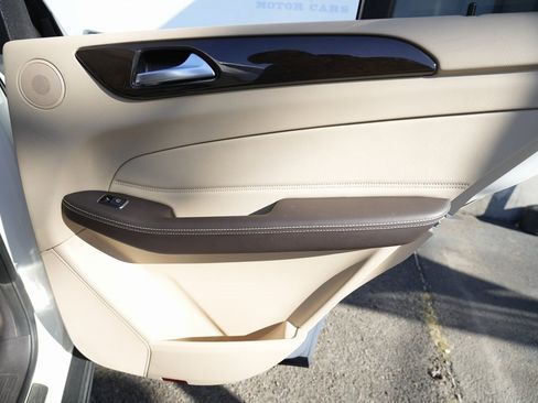 Used 2018 Mercedes-Benz GLE 350 4MATIC w/ Premium 1 Package image 37