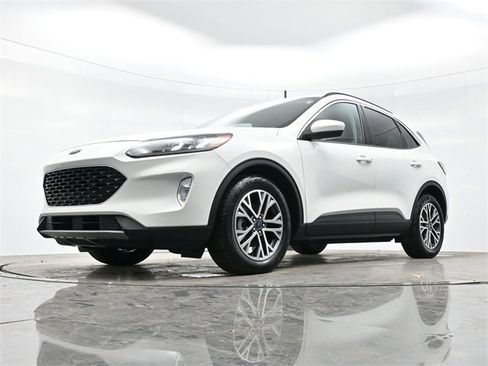 Used 2020 Ford Escape SEL image 28