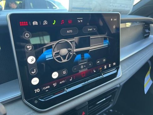 New 2026 Volkswagen Tiguan SE R-Line FWD image 15