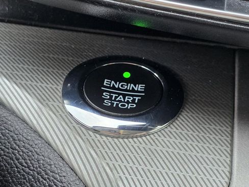 Used 2021 Ford Explorer XLT w/ Equipment Group 202A image 24