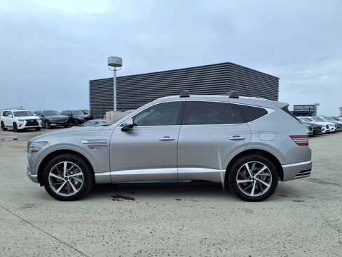 Certified 2026 Genesis GV80 2.5T Advanced AWD/4WD image 3