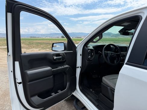 Used 2022 GMC Sierra 1500 Pro w/ Fleet Convenience Package AWD/4WD image 11