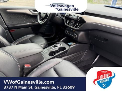Used 2020 Ford Escape SE Sport image 10
