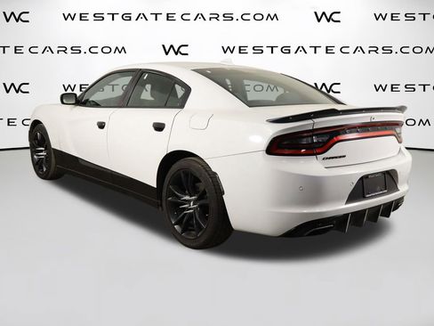 Used 2016 Dodge Charger SXT w/ Blacktop Package RWD image 37
