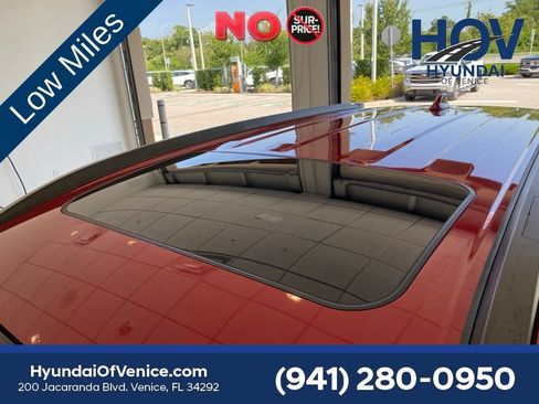 Used 2024 Toyota Corolla Cross LE w/ Moonroof Package FWD image 10